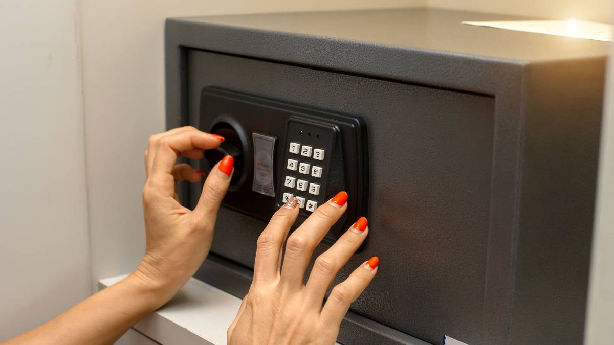 How to Move a Heavy Safe Airtasker UK