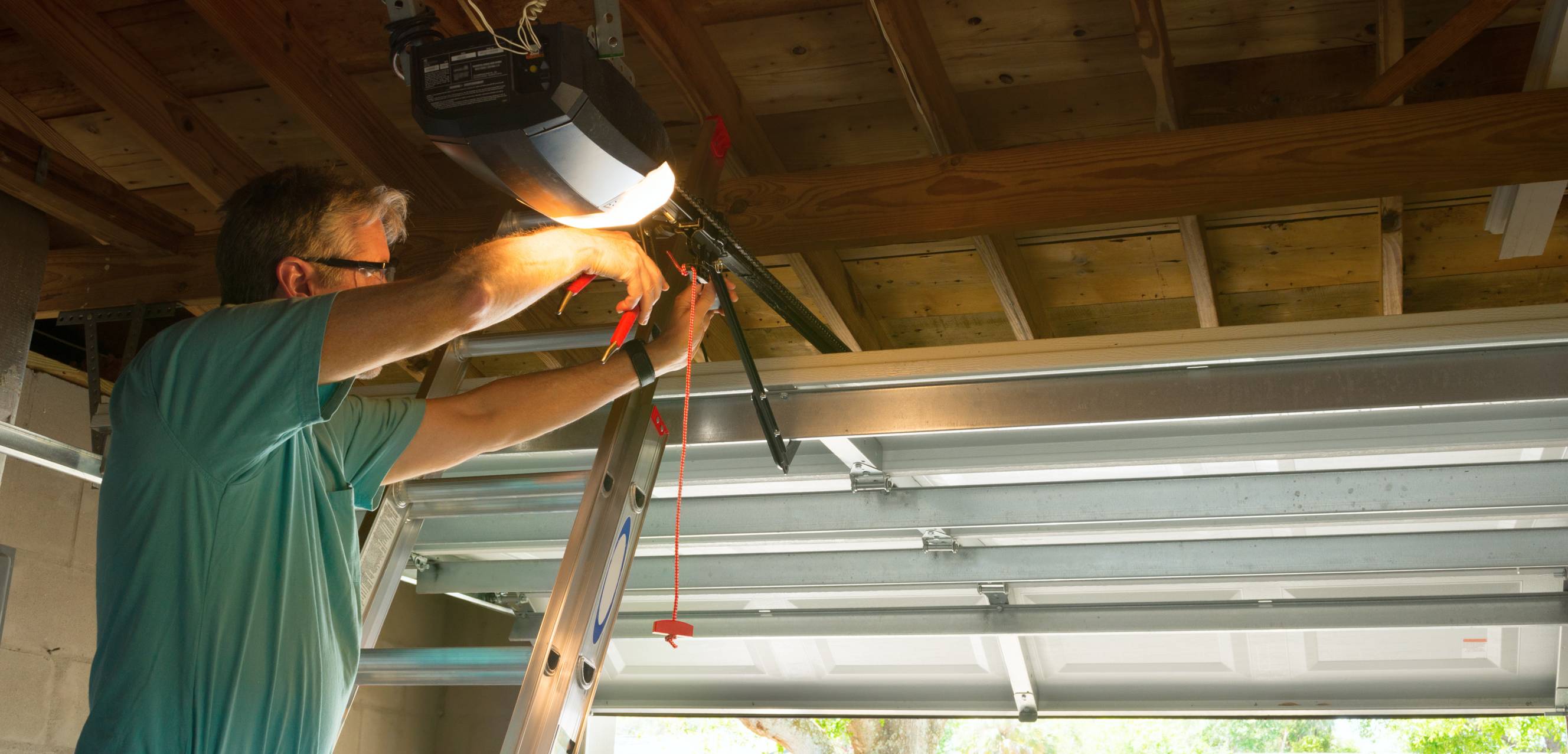 Top 10 Best Garage Door Repairs near you | Airtasker AU