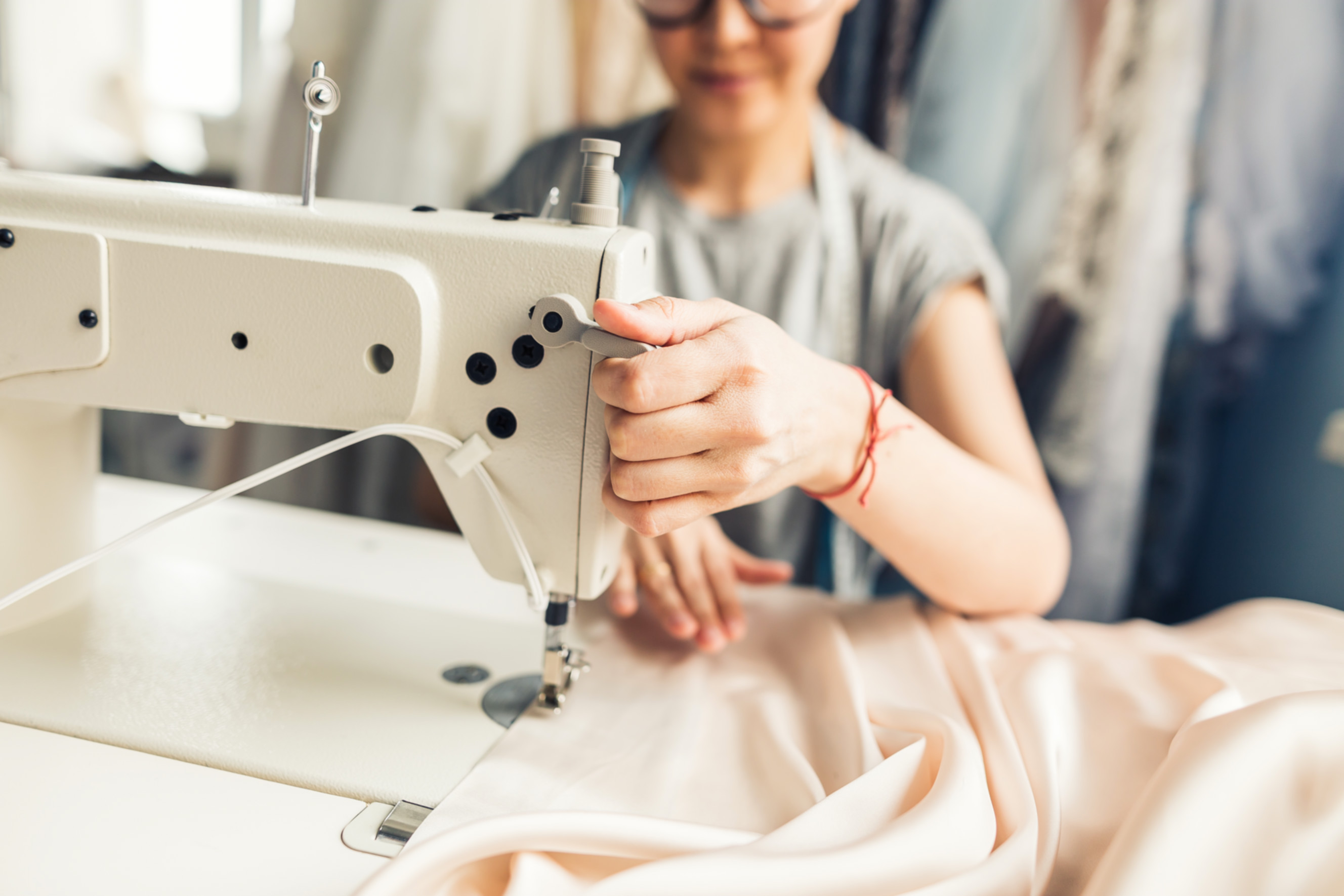 local seamstress sewing services near me