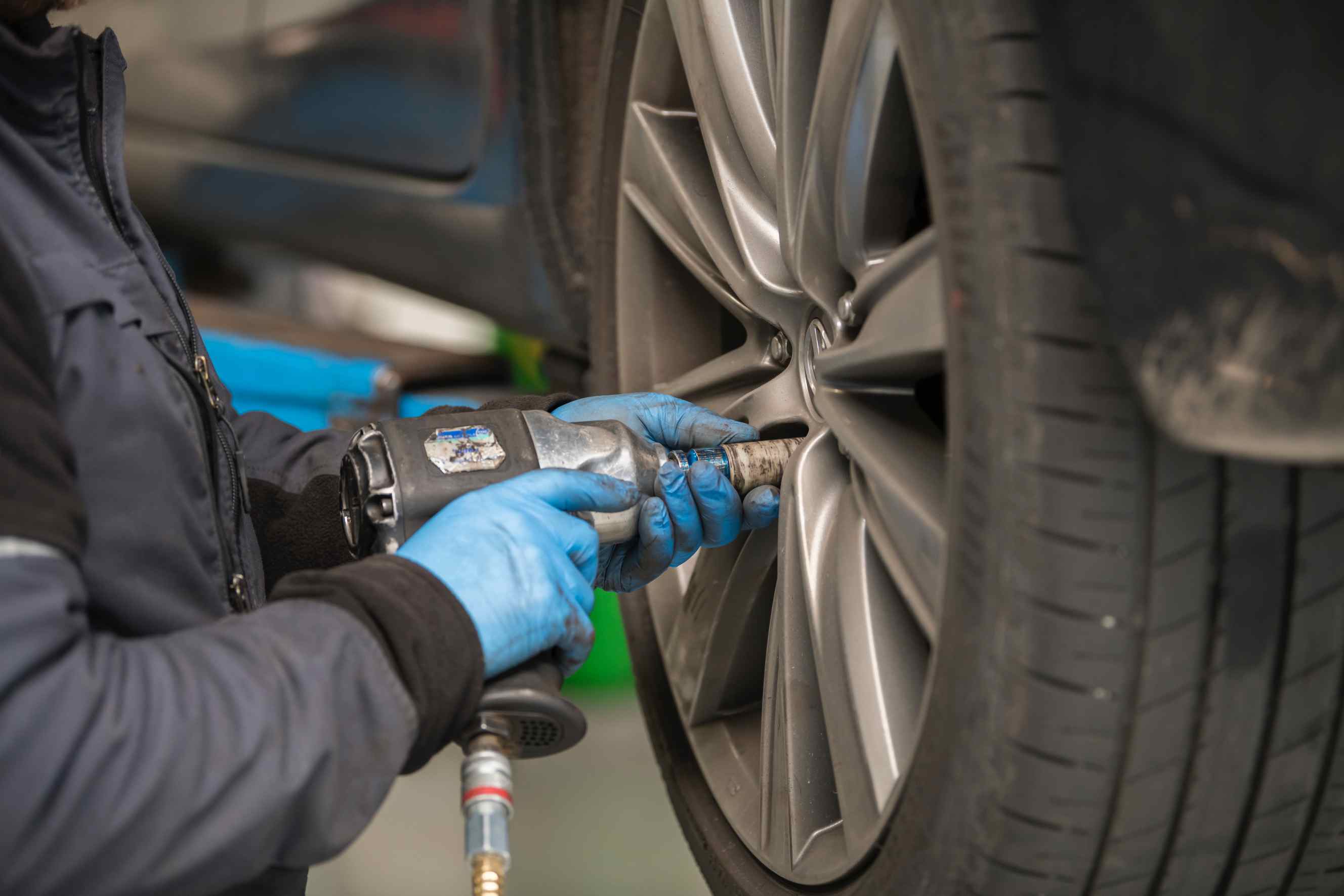 Mobile Car Tyre Repair: Swift Solutions for On-the-Go Fixes
