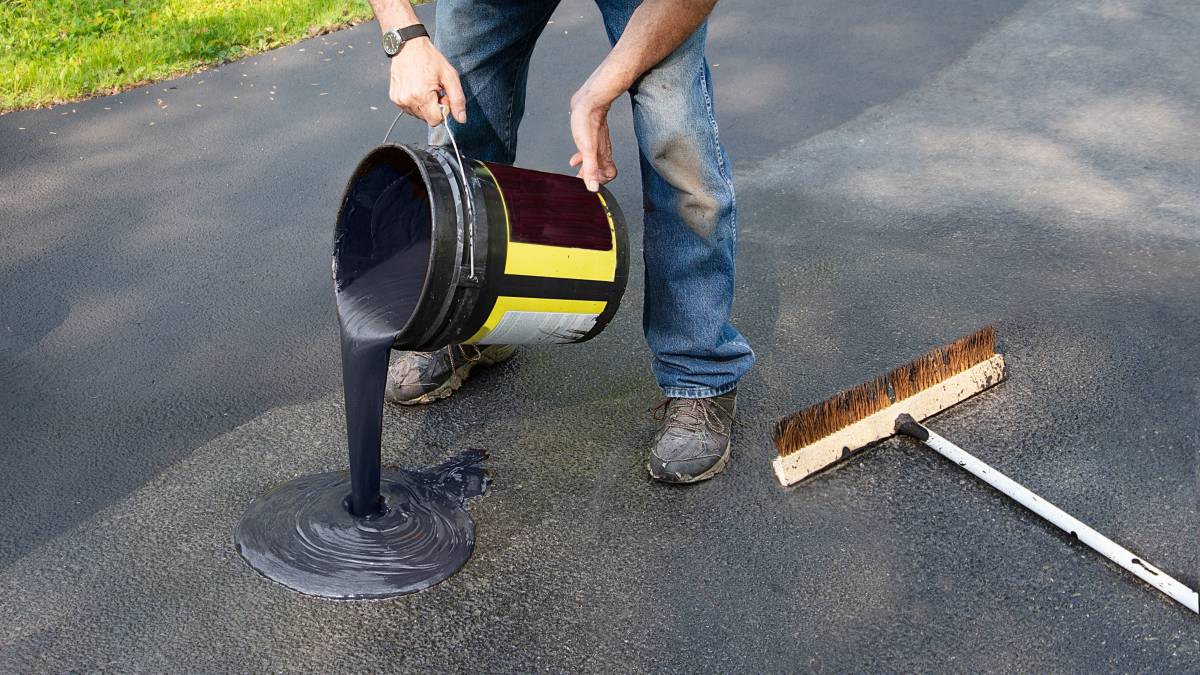 Driveway sealing completed