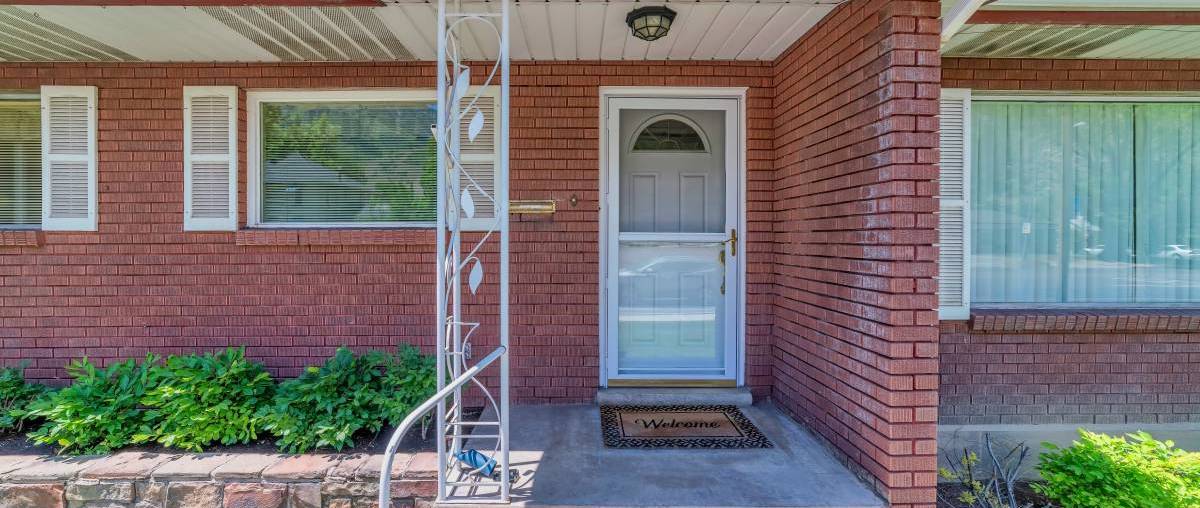 How To Keep A Storm Door From Blowing Open at Toni Martin blog